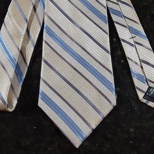 Club Room Necktie, Gold & Blue...Very Nice!  # 109